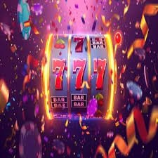 Filipino player enjoying live casino games on fachai platform